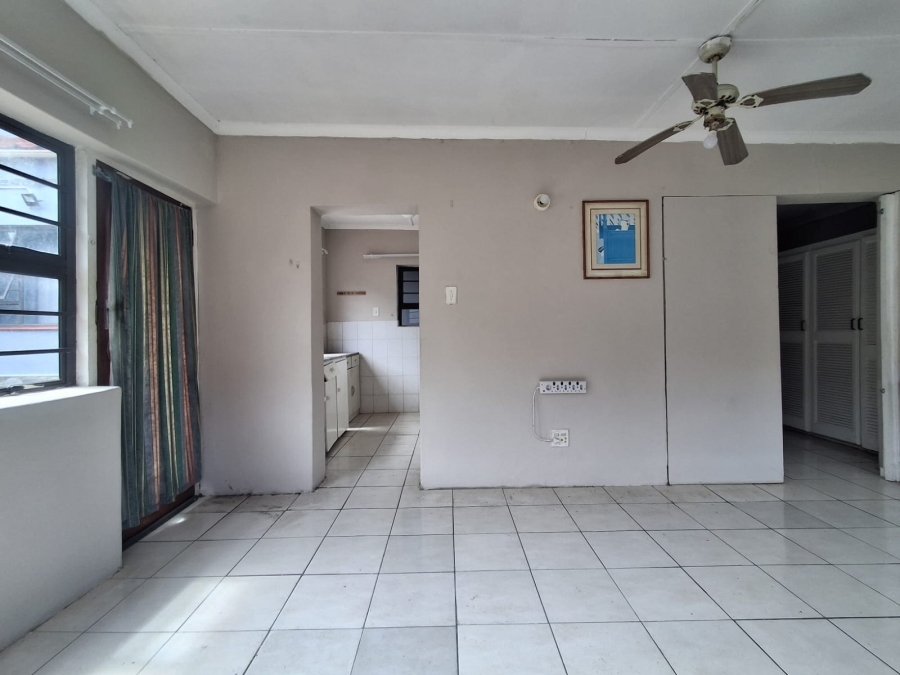 17 Bedroom Property for Sale in Quigney Eastern Cape